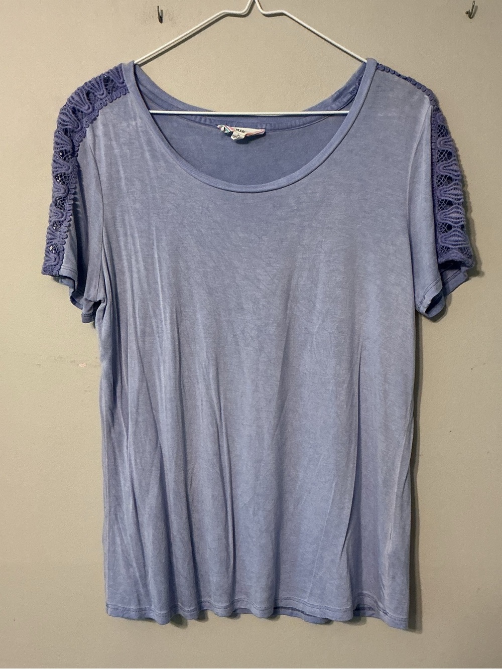 Pink Rose Lavender Short Sleeve Top with Crochet Sleeve Detail